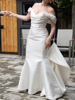 Stunning MillaNova Ivory Luciana Gown
